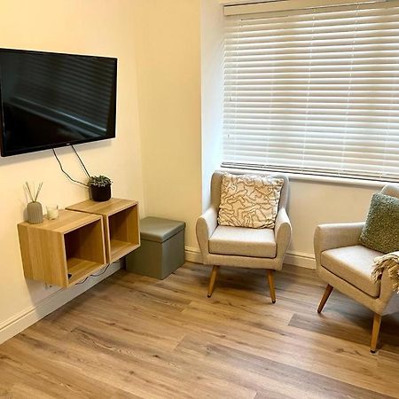 Cosy 1Bd Getaway Perfect For Couples Stamford Apartment Exterior photo